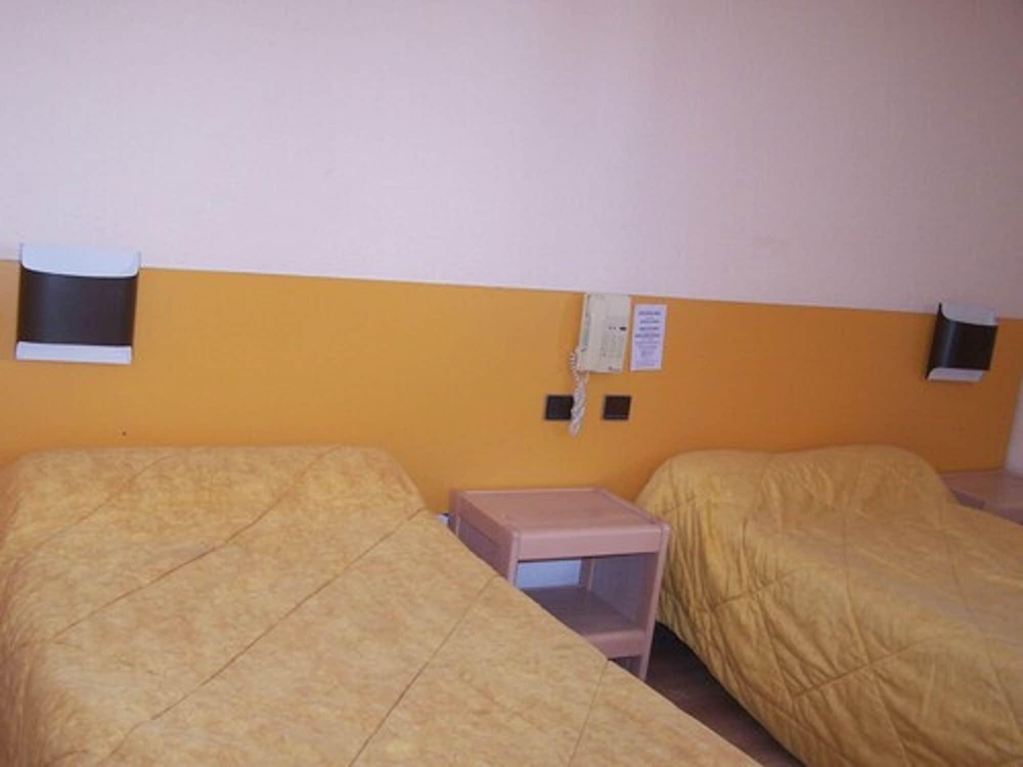 Hotel Estival Arriel Lourdes Esterno foto